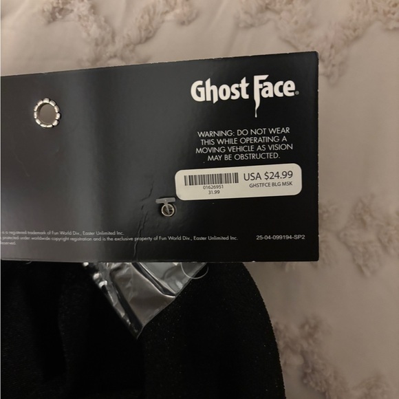 Spirit Ghost Face Mask and Knife Set - Black and Silver - Picture 2 of 3